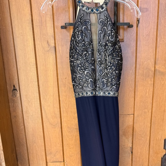 Prom/Bridesmaid Dress - Picture 1 of 4